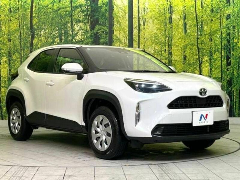 YARIS CROSS-16