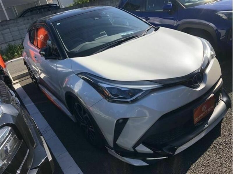 TOYOTA　C-HR