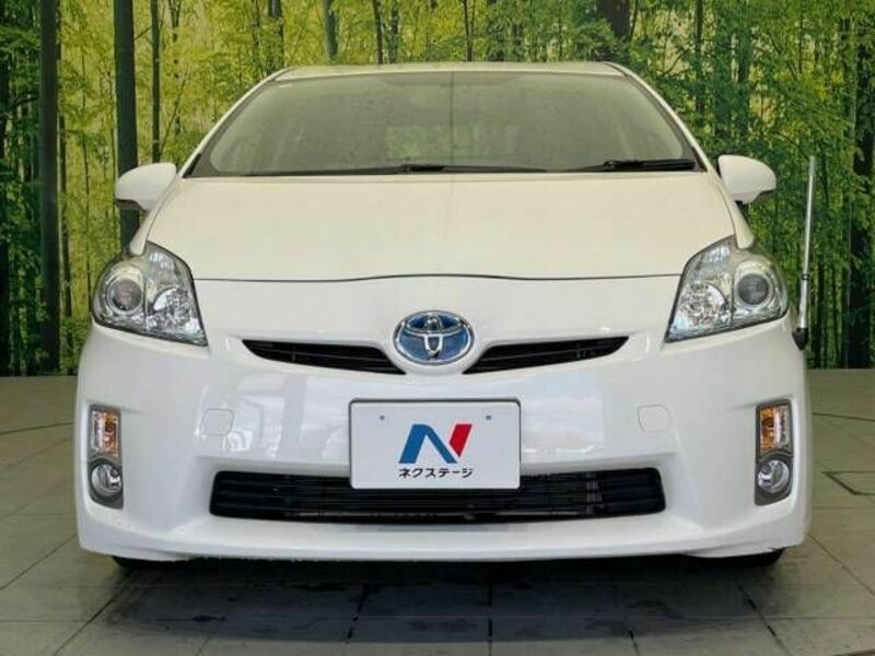 PRIUS-11