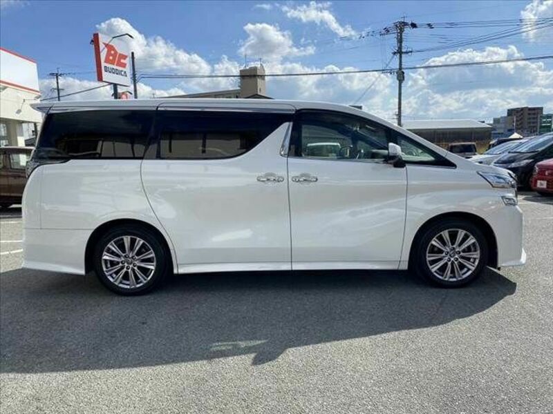 VELLFIRE-10