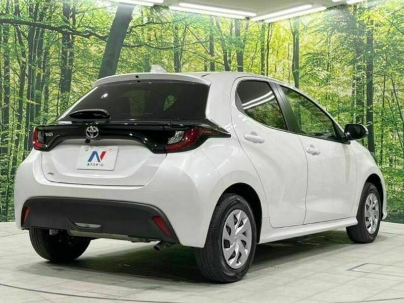 YARIS-17