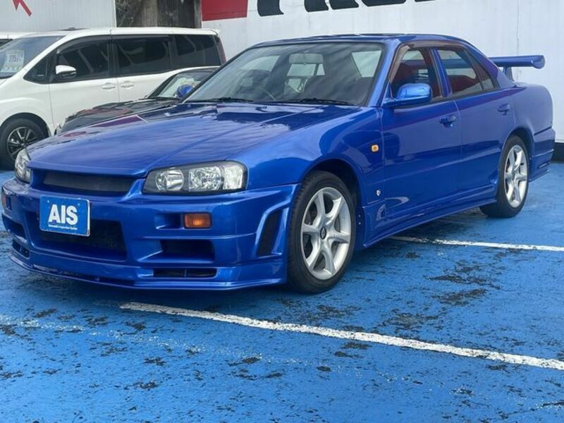 NISSAN　SKYLINE