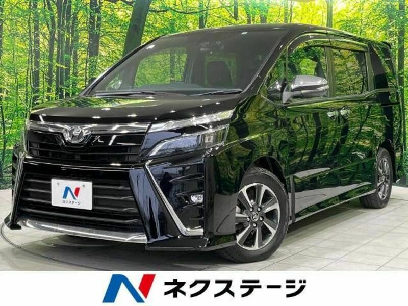 TOYOTA　VOXY