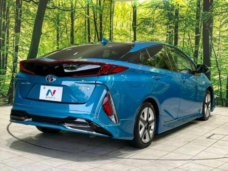 PRIUS PHV-17