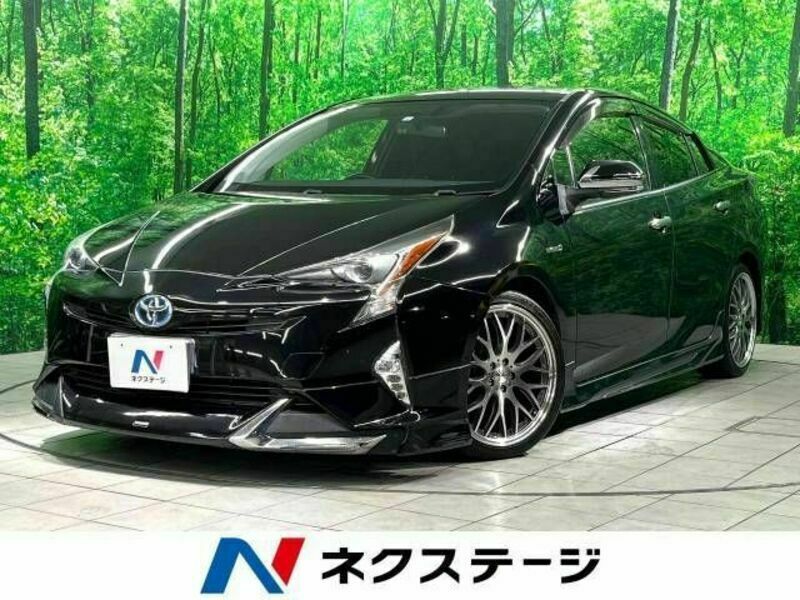 TOYOTA　PRIUS