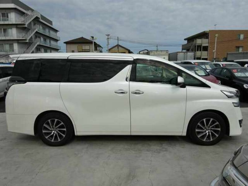 VELLFIRE-10