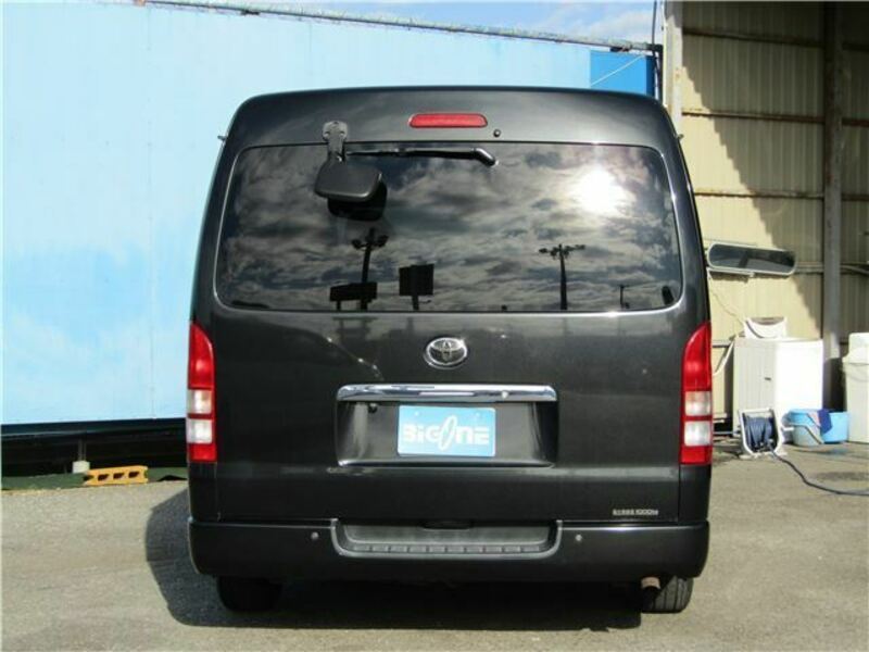 HIACE VAN-42