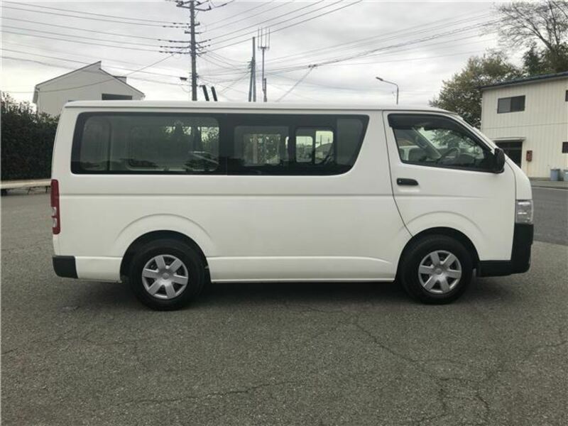 HIACE VAN-6