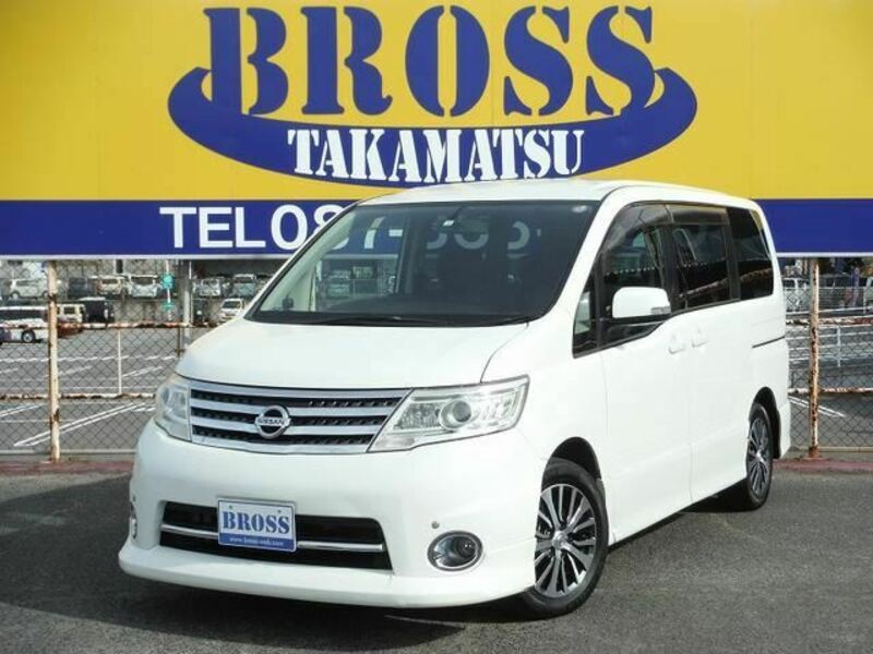 NISSAN　SERENA