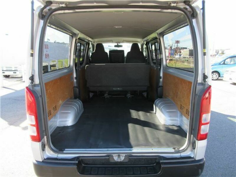 HIACE-29