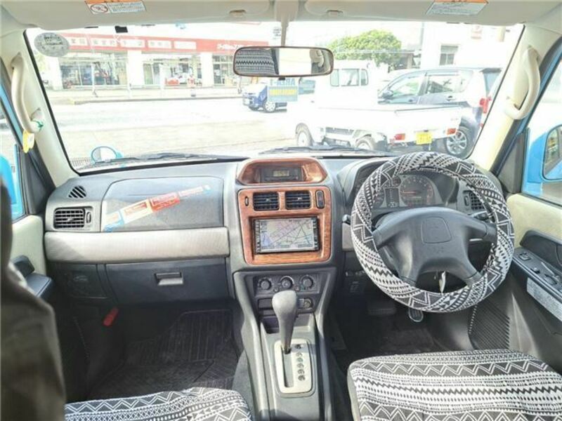 PAJERO IO-8