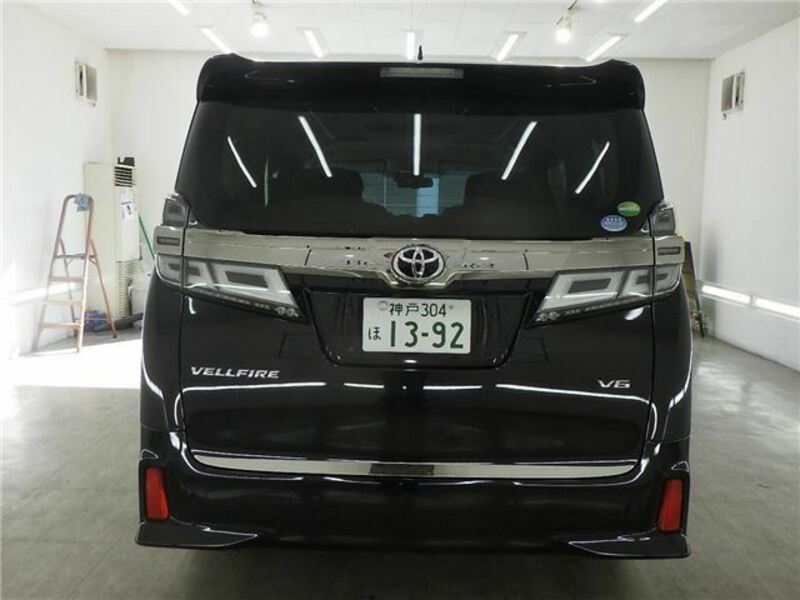 VELLFIRE-5