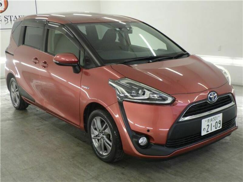 TOYOTA　SIENTA