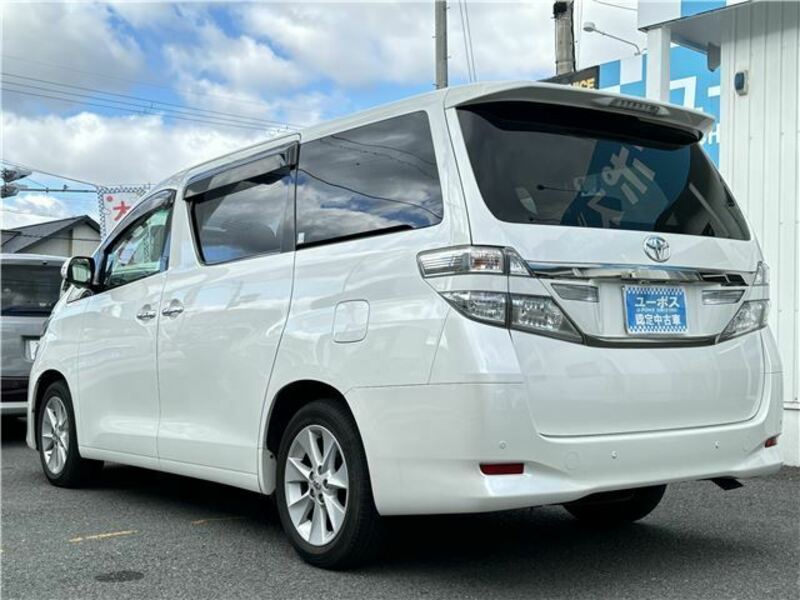 VELLFIRE-6