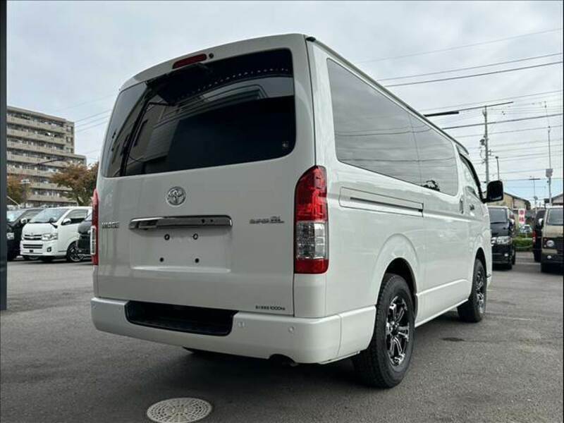 HIACE VAN-9