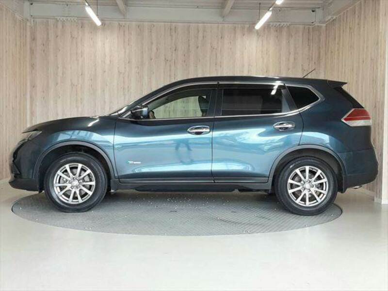 X-TRAIL-19