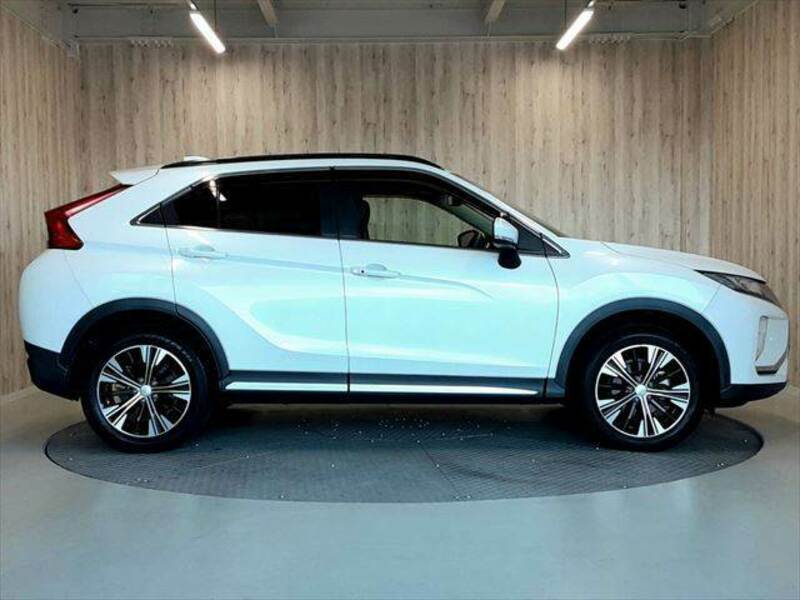 ECLIPSE CROSS-19