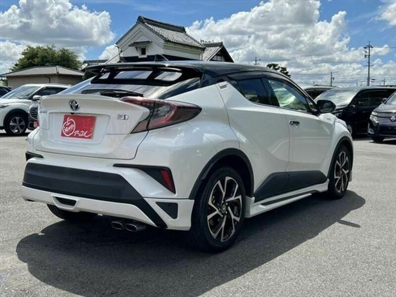 C-HR-15