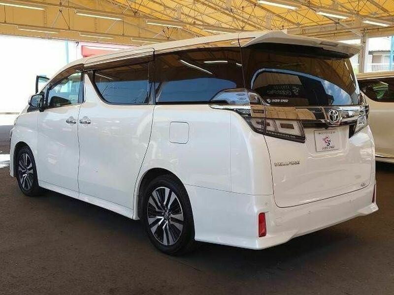 VELLFIRE-15