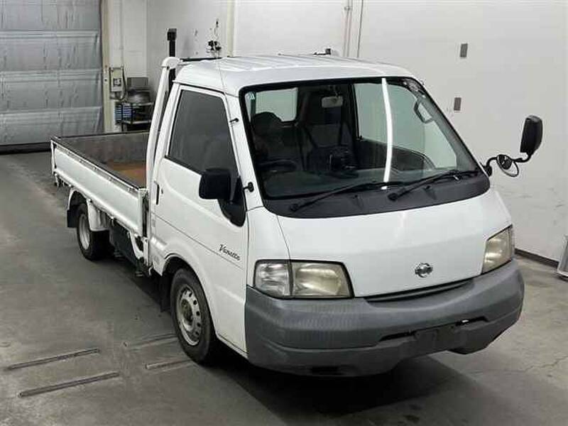 NISSAN　VANETTE TRUCK