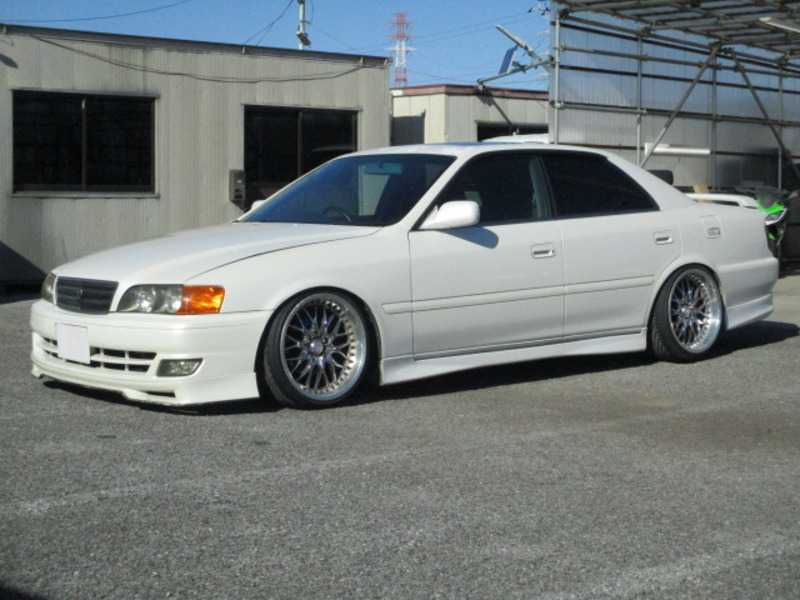 TOYOTA　CHASER