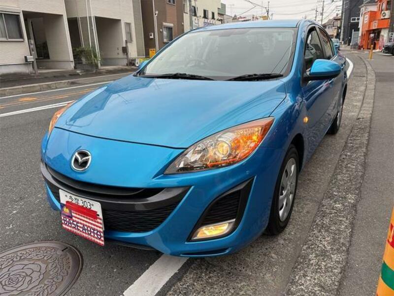 MAZDA　AXELA