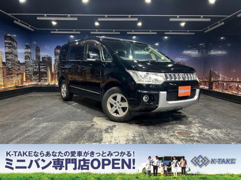 MITSUBISHI DELICA D5