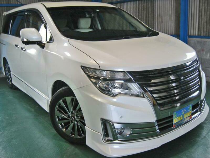 NISSAN　ELGRAND