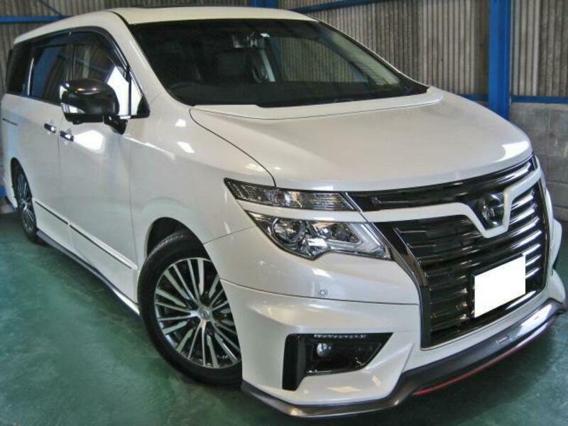 NISSAN　ELGRAND