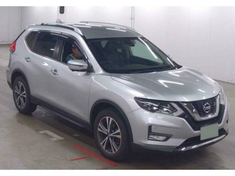 X-TRAIL