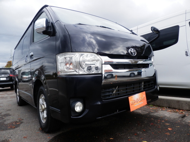 HIACE VAN-4