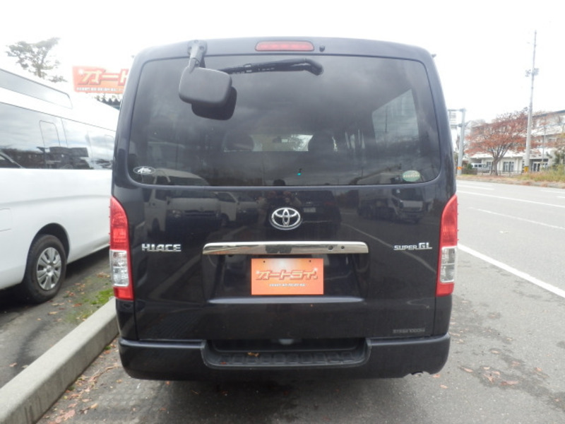 HIACE VAN-6