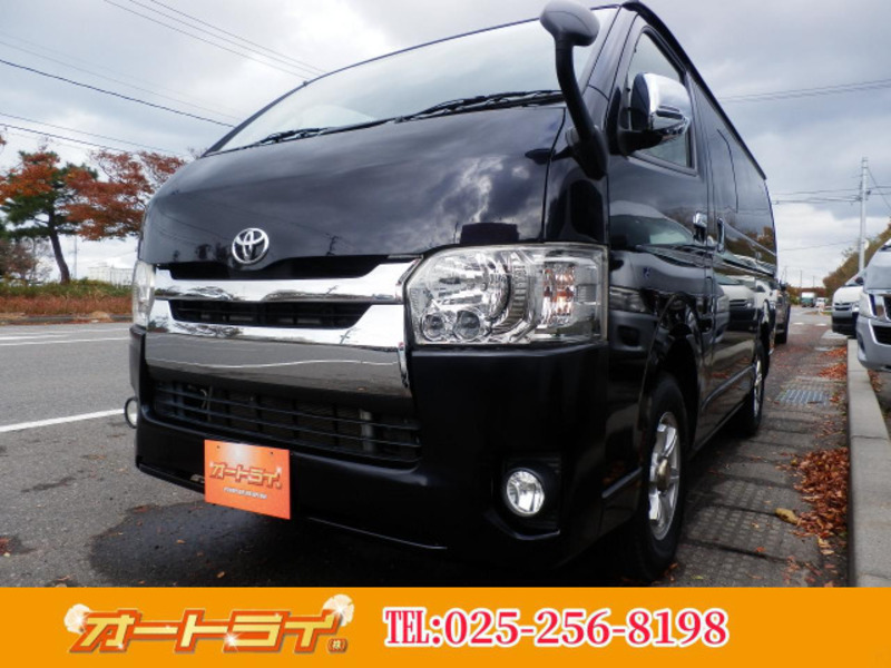 HIACE VAN