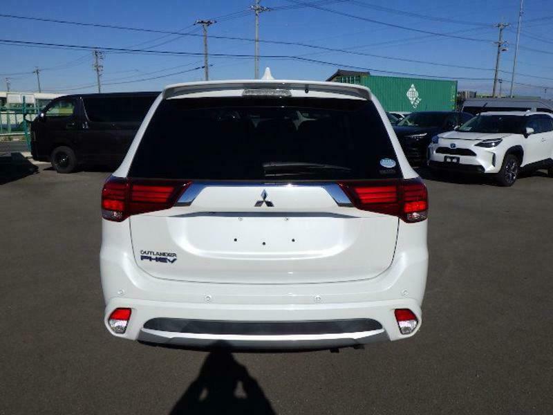 OUTLANDER PHEV-38