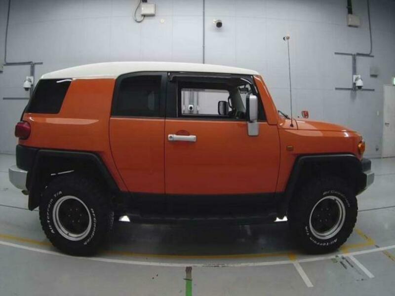 FJ CRUISER-9