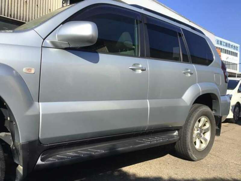 LAND CRUISER PRADO-2