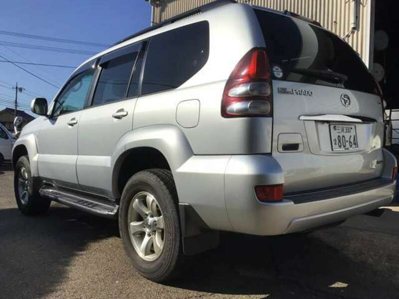 LAND CRUISER PRADO-3