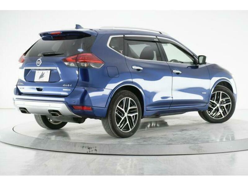 X-TRAIL-2