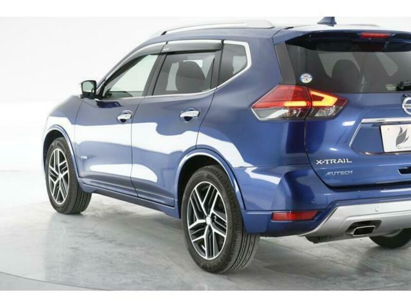 X-TRAIL-7