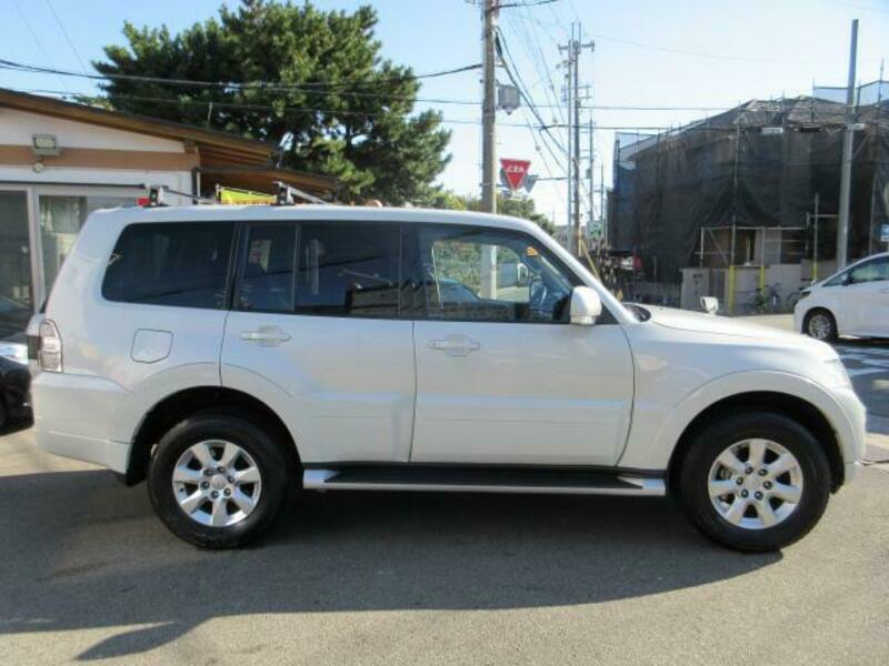 PAJERO-3