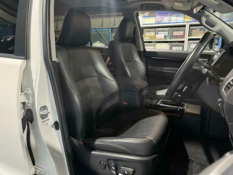 LAND CRUISER PRADO-6