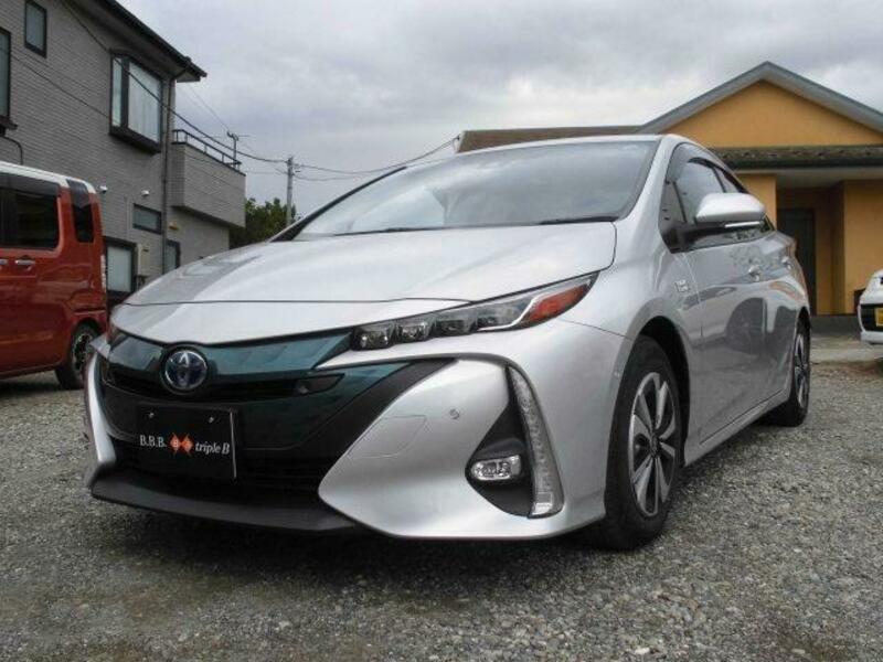 PRIUS PHV