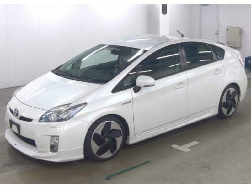 PRIUS-4