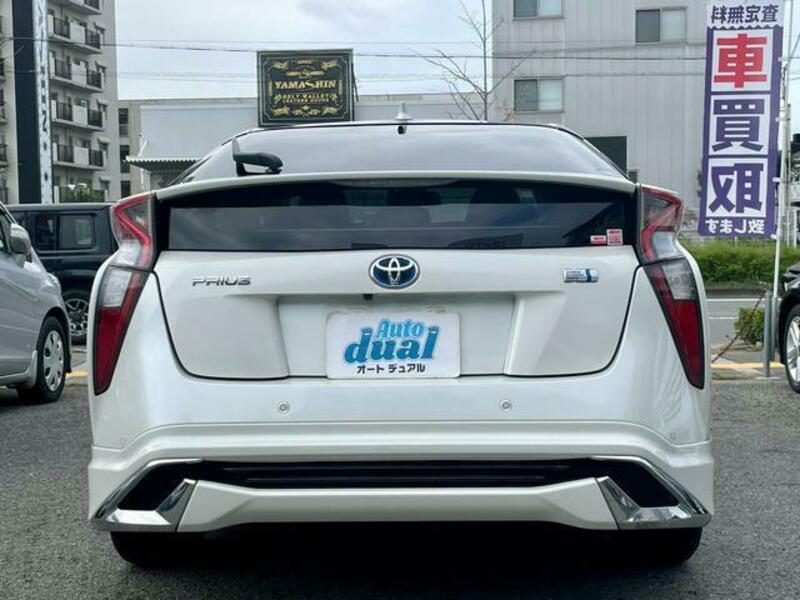 PRIUS-3