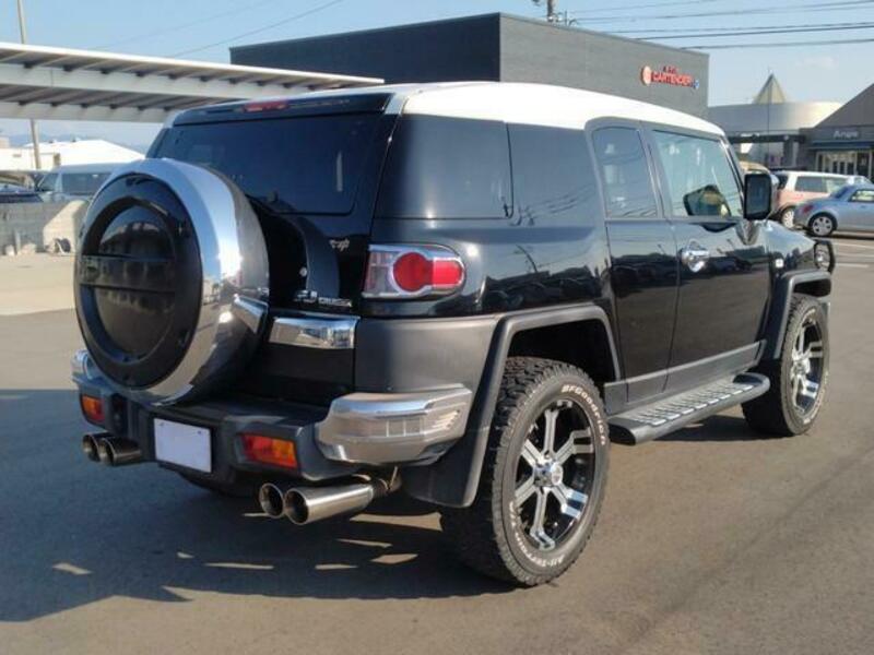 FJ CRUISER-2