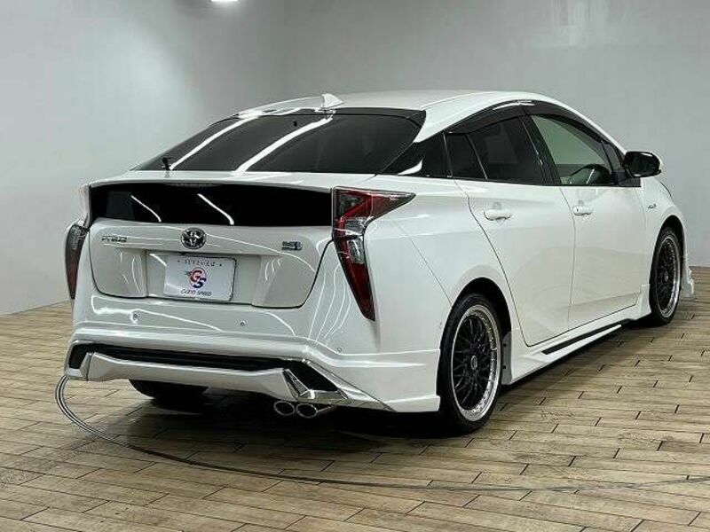 PRIUS-15