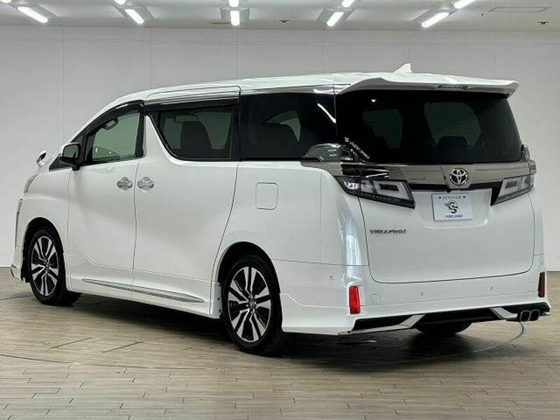 VELLFIRE-16