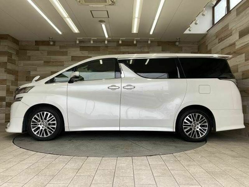 VELLFIRE-14