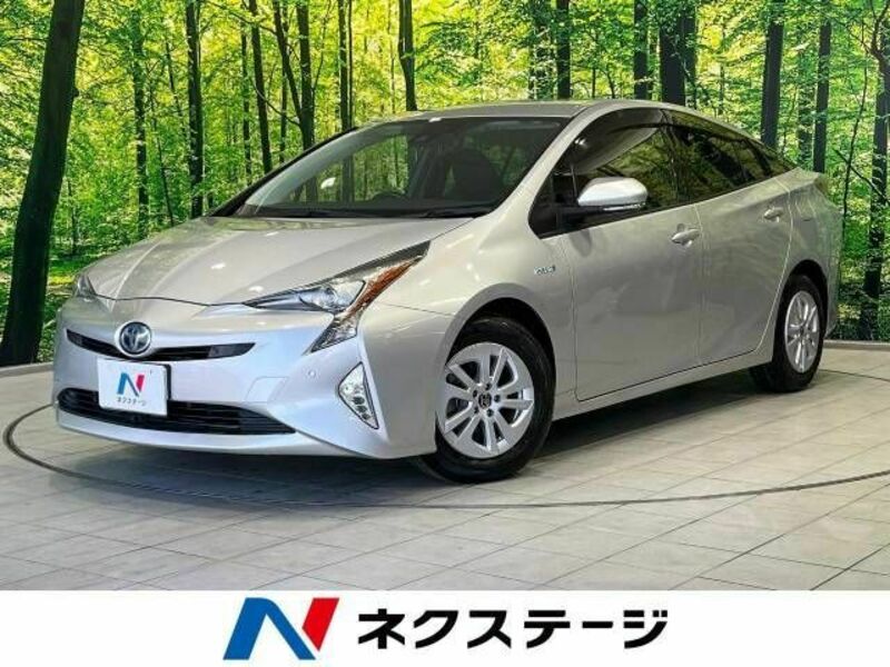 TOYOTA　PRIUS