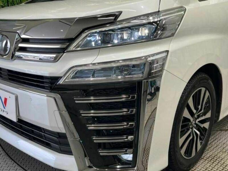 VELLFIRE-12